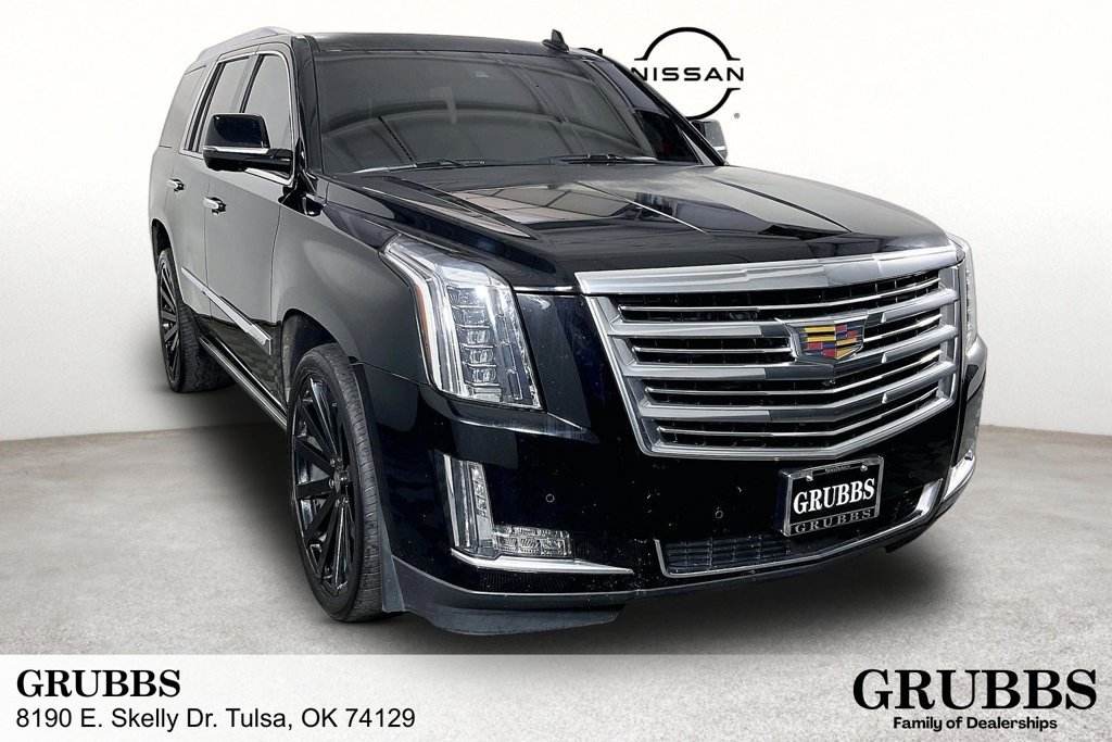 Used 2016 Cadillac Escalade Platinum AWD/4WD image 1