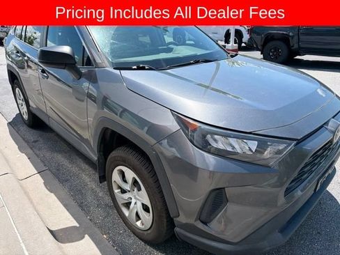 Used 2021 Toyota RAV4 LE AWD/4WD image 15