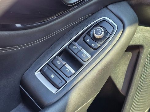 Used 2022 Subaru Outback Limited image 31