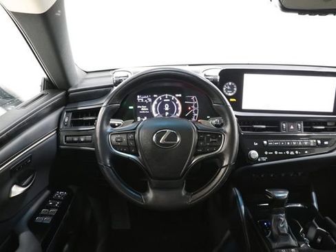 Used 2023 Lexus ES 300h Ultra Luxury w/ Accessory Package (Z1) FWD image 13