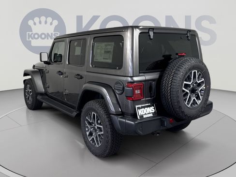 New 2026 Jeep Wrangler Unlimited Sahara AWD/4WD image 4