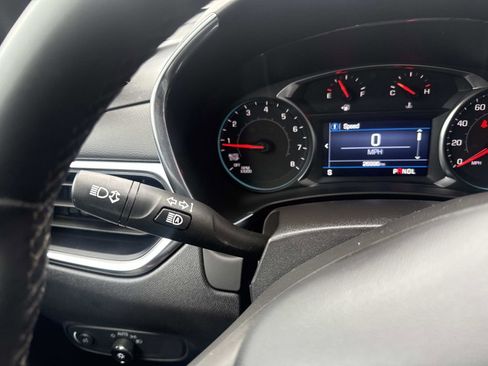 Used 2024 Chevrolet Equinox LT image 32