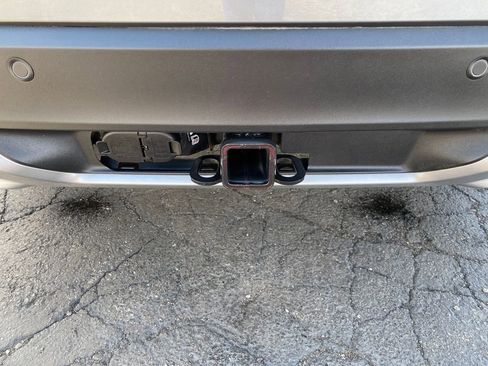 Used 2025 Ford Explorer Platinum AWD/4WD image 4