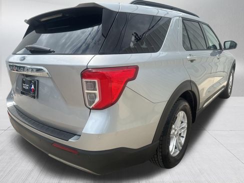 Used 2020 Ford Explorer XLT w/ Equipment Group 202A RWD image 10