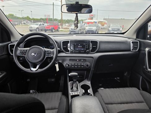 Used 2017 Kia Sportage LX AWD/4WD image 34