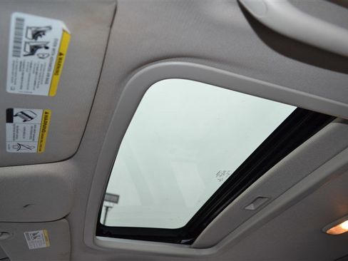 Used 2016 Jeep Compass High Altitude image 24