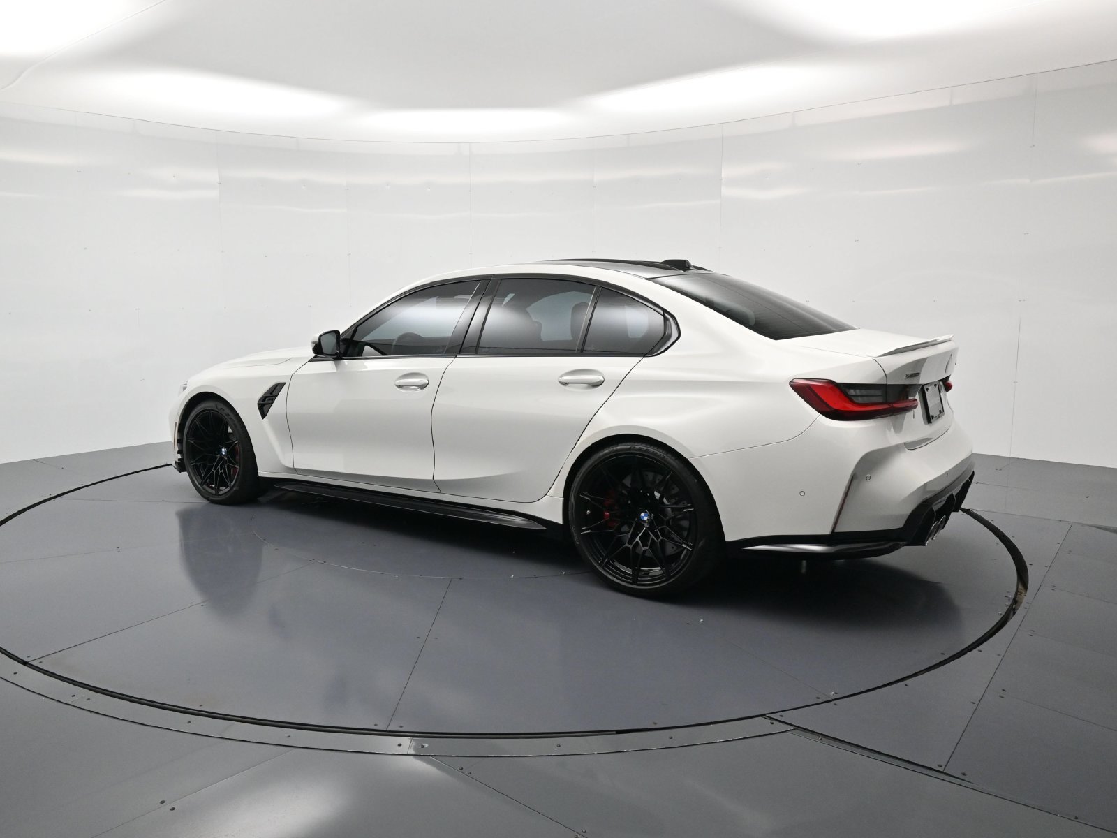 Used 2026 BMW M3 Competition w/ Executive Package AWD/4WD image 3