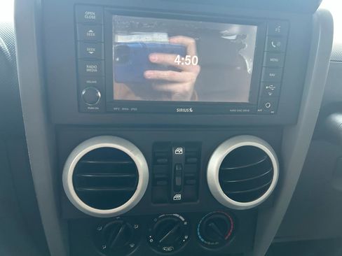 Used 2008 Jeep Wrangler Unlimited Sahara image 21