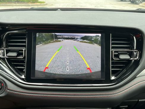 Used 2025 Dodge Durango GT RWD image 5