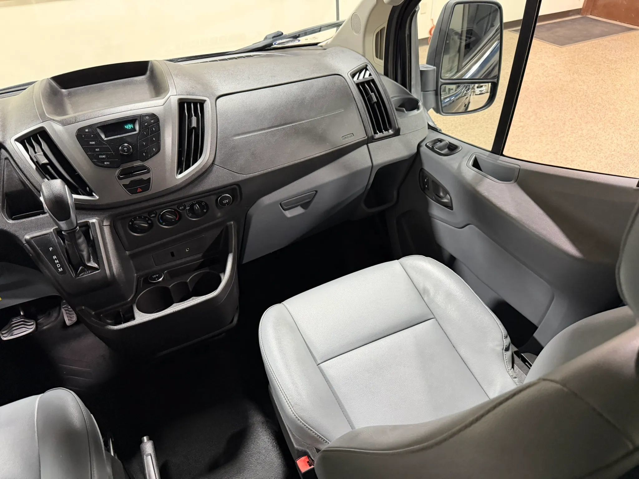 Used 2016 Ford Transit 350 XL RWD image 47