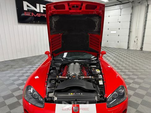 Used 2004 Dodge Viper SRT-10 image 46
