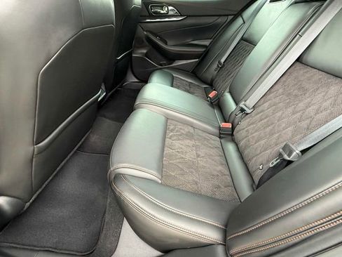Used 2021 Nissan Maxima SR w/ Sport Mat Group FWD image 18