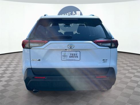Used 2024 Toyota RAV4 XLE image 5