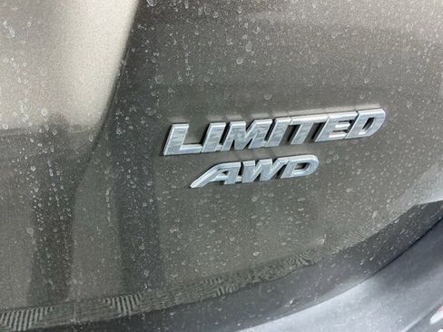 Used 2013 Toyota RAV4 Limited image 21