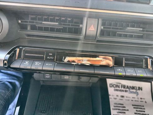 Used 2023 Toyota Prius LE image 25