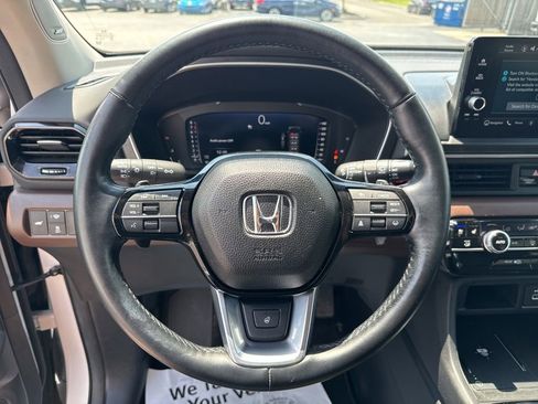 Used 2024 Honda Pilot Elite image 15