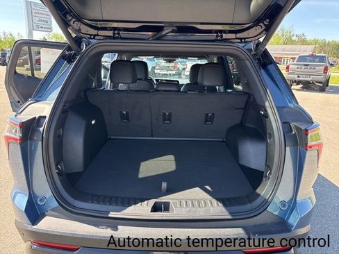 New 2026 Chevrolet Equinox RS w/ Convenience Package III AWD/4WD image 27