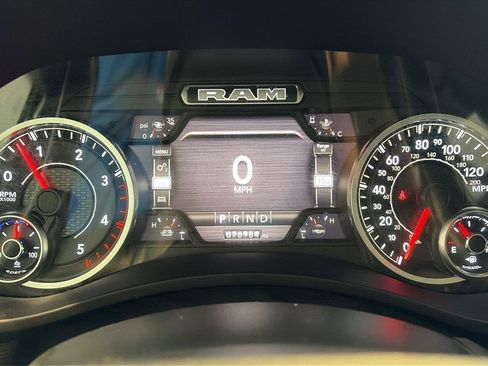 Used 2022 RAM 2500 Laramie AWD/4WD image 13