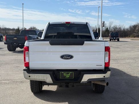 Used 2017 Ford F250 XL w/ Power Equipment Group image 6