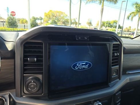 Used 2025 Ford F150 Lariat w/ Equipment Group 501A Mid image 9