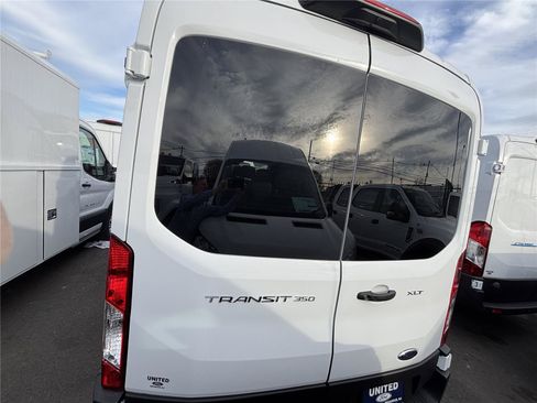 Used 2024 Ford Transit 350 XLT RWD image 8