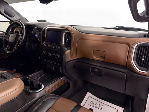 Used 2019 Chevrolet Silverado 1500 High Country image 28