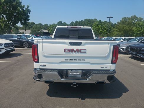 Used 2019 GMC Sierra 1500 SLT w/ SLT Premium Plus Package AWD/4WD image 8