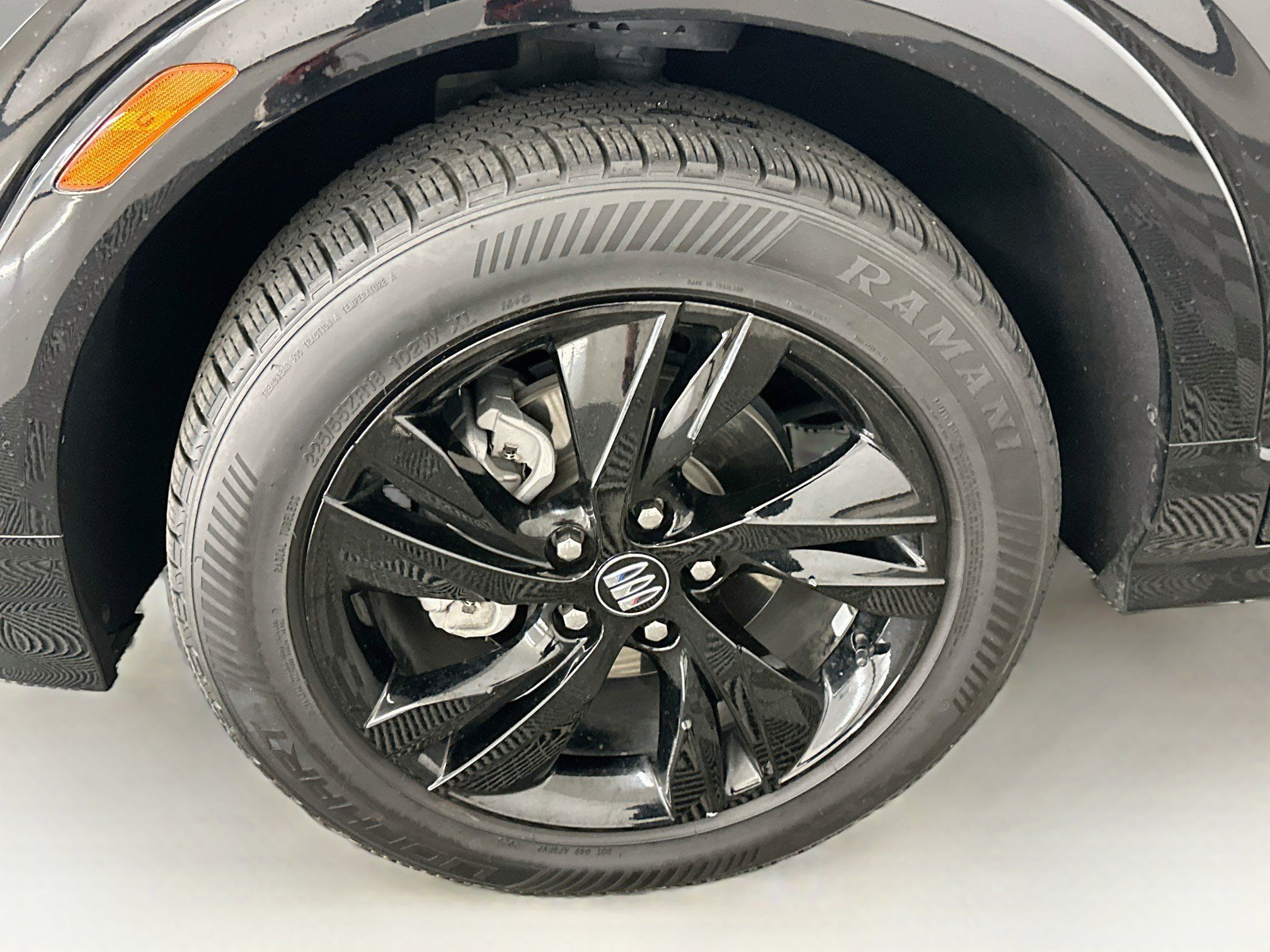 Used 2024 Buick Encore GX Sport Touring AWD/4WD image 11