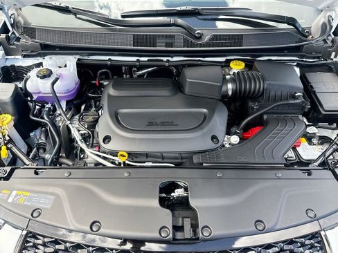 New 2026 Chrysler Pacifica Select image 34
