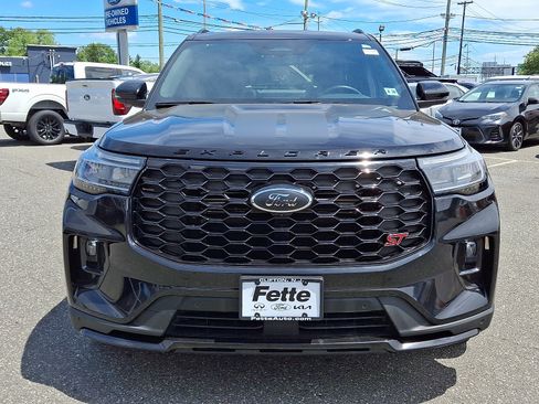 Certified 2025 Ford Explorer ST AWD/4WD image 2