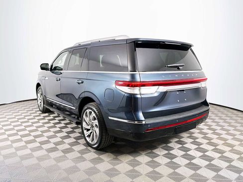 Used 2022 Lincoln Navigator Reserve AWD/4WD image 7