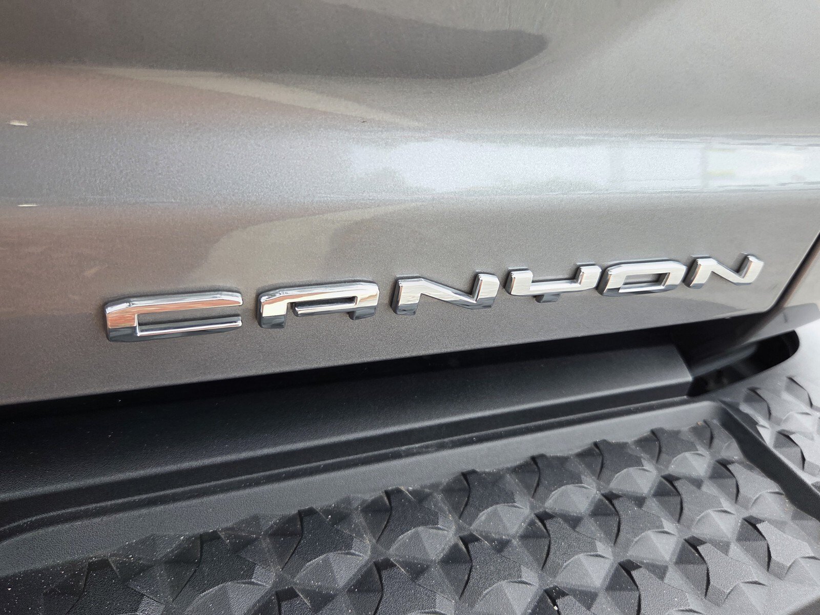 Used 2026 GMC Canyon Denali AWD/4WD image 21