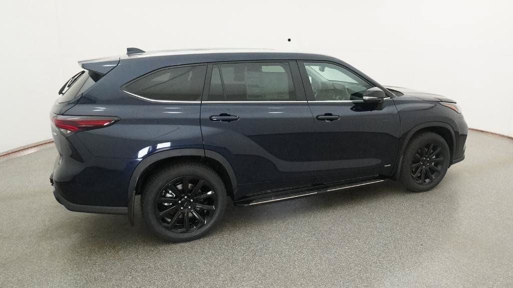 New 2026 Toyota Highlander XLE AWD/4WD image 13