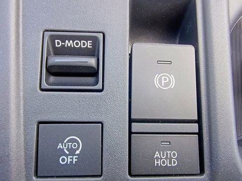 New 2026 Nissan Sentra SR w/ Floor Mat Package FWD image 19