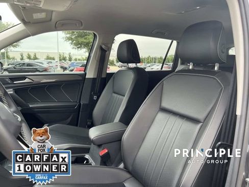 Used 2022 Volkswagen Tiguan SE FWD image 15