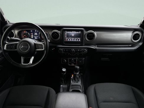 Used 2021 Jeep Wrangler Unlimited Sahara w/ Cold Weather Group image 28