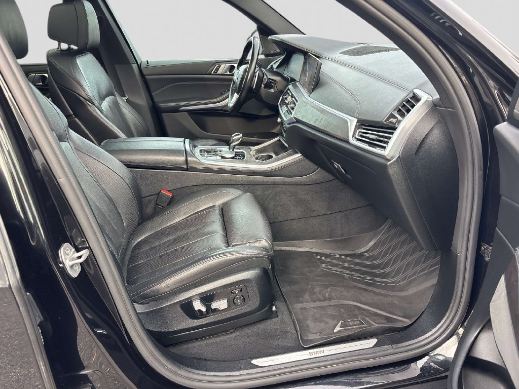 Used 2020 BMW X5 xDrive50i w/ Executive Package AWD/4WD image 20