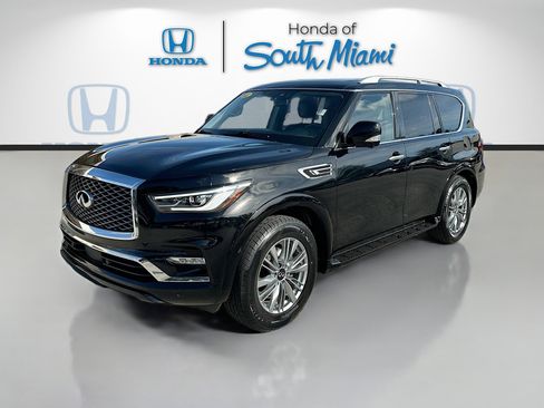 Used 2021 INFINITI QX80 Luxe image 3