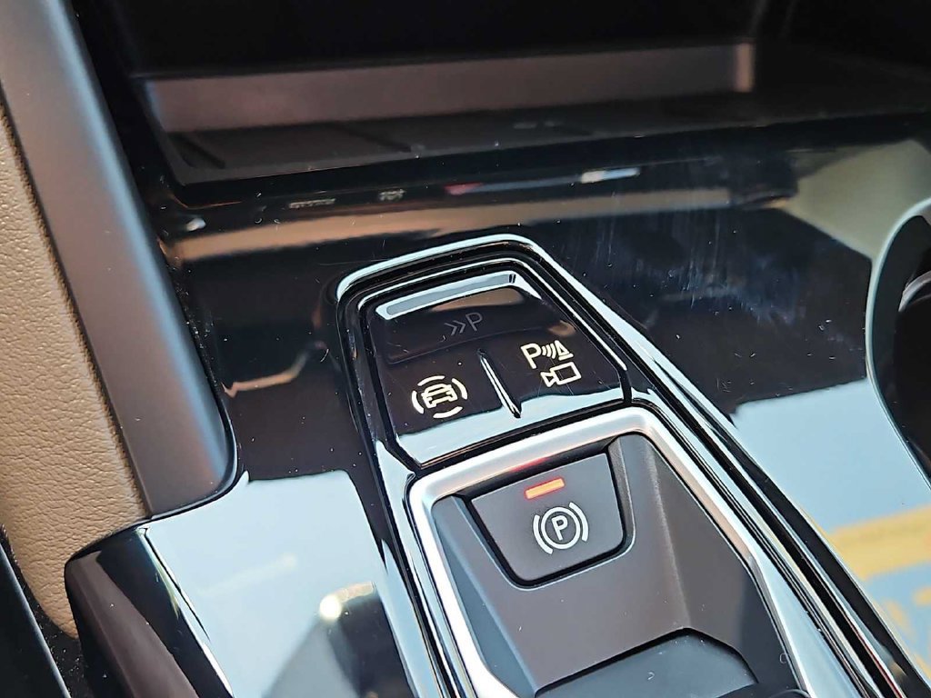 Used 2025 Audi Q5 Premium Plus w/ Premium Plus AWD/4WD image 19