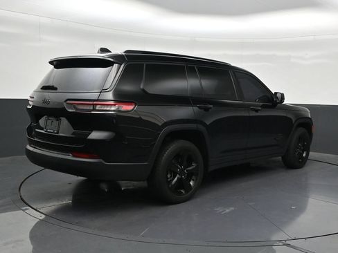 Used 2022 Jeep Grand Cherokee L Limited w/ Black Appearance Package RWD image 5