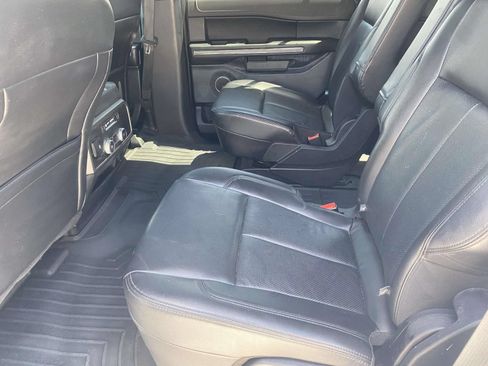 Used 2020 Ford Expedition XLT w/ Equipment Group 201A AWD/4WD image 11