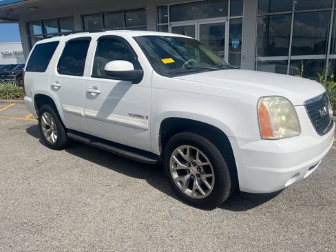 Used 2008 GMC Yukon SLE RWD image 8