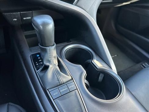 Used 2024 Toyota Camry SE FWD image 28