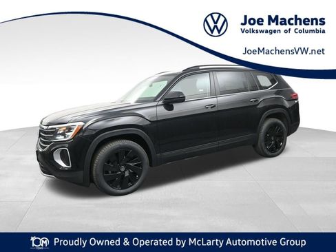 New 2026 Volkswagen Atlas SE image 1