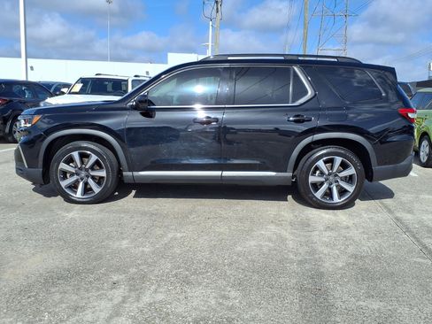 Used 2025 Honda Pilot Elite image 22