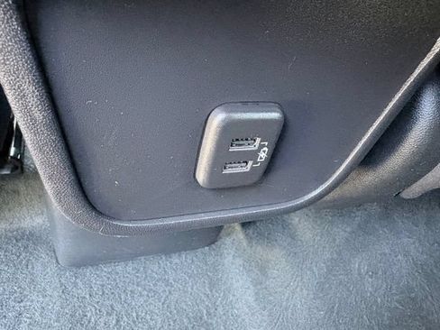 Used 2024 Chevrolet Equinox LT FWD image 9
