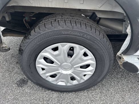 Used 2025 Ford Transit 250 Low Roof w/ Exterior Upgrade Package RWD image 16