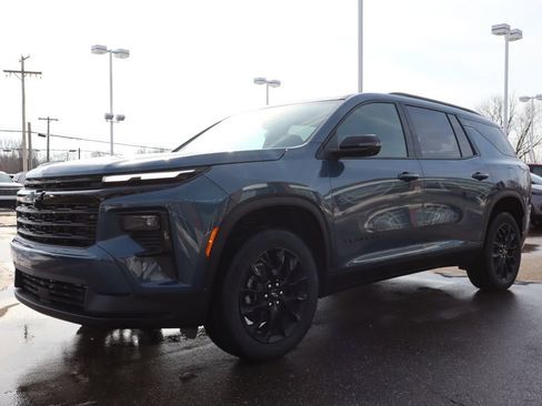 New 2026 Chevrolet Traverse LT w/ Midnight/Sport Edition image 7