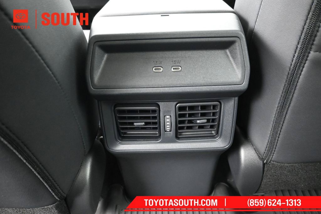 Used 2026 Toyota RAV4 XSE AWD/4WD image 26