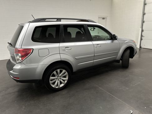 Used 2012 Subaru Forester 2.5X Limited AWD/4WD image 8